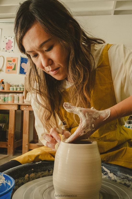 Brixton x O-M accesorios beige unisexo taza de cerámica hecha a mano DV42H368